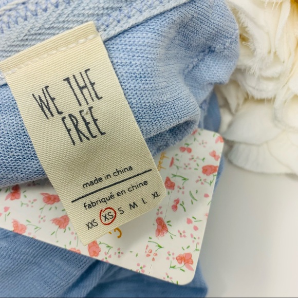 NEW Free People Clouds Sky Linen Tee in Soft blue - Picture 10 of 11